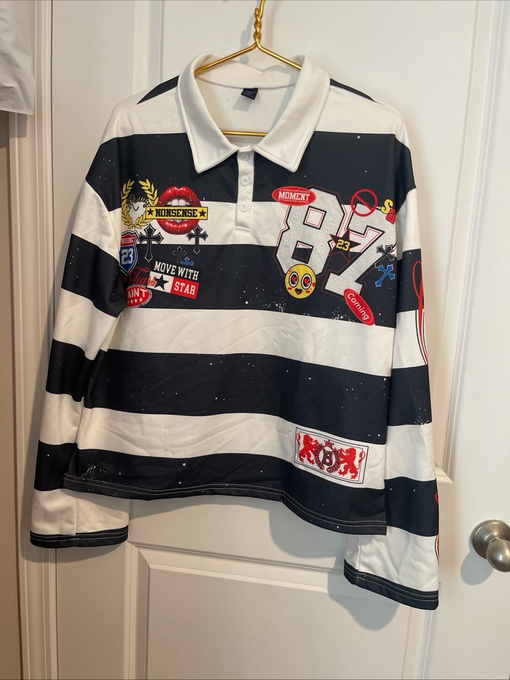 Romwe St Jeans Mens M Black & White Striped Graphic Long Sleeve Polo 21P-P 24L